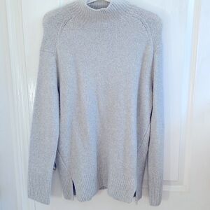 NWT Vince light gray women sweater XS